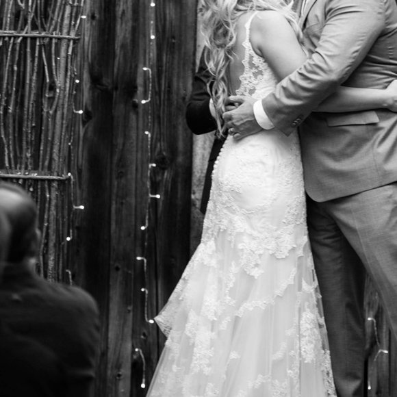 Stunning Fit and Flare Wedding Dress - size 10 curvy girl - Picture 4 of 9